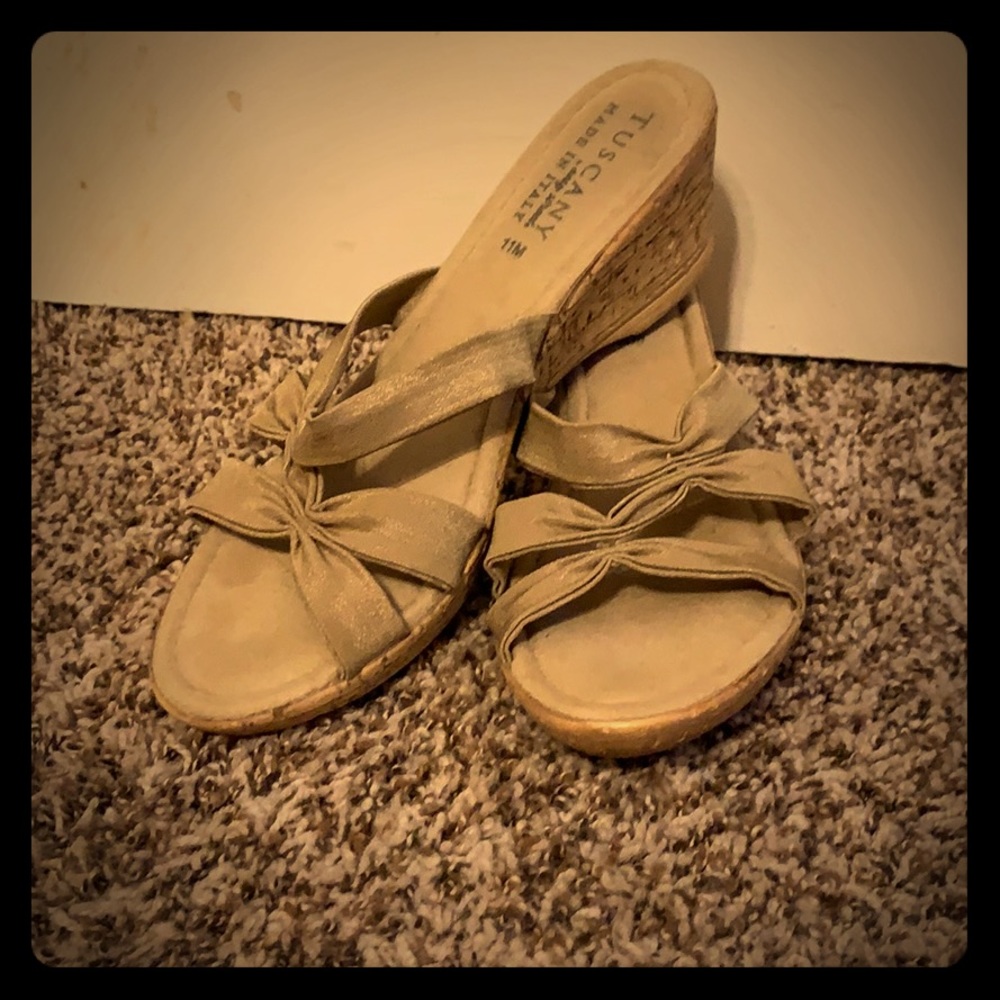 Ladies shoes
